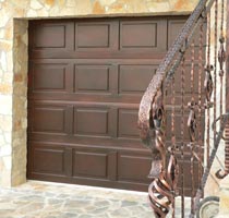 usi de garaj meranti